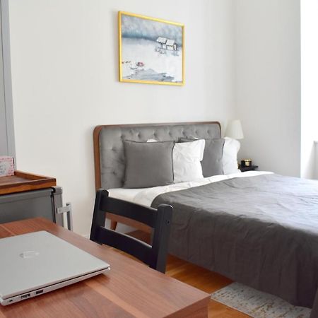 Lovely Apartment In Center Prága Kültér fotó