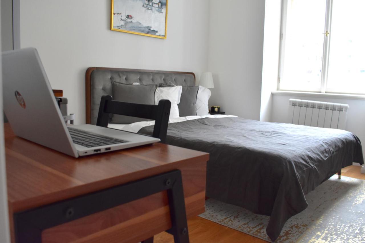 Lovely Apartment In Center Prága Kültér fotó